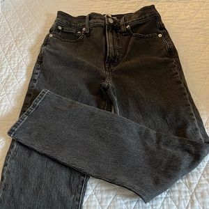 MADEWELL “perfect vintage jean” - Like new!! Size 24 black denim